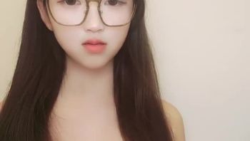 天然大胸猫耳萝莉少女【桃井甜荟三上荟子】✴️七彩主播直播录播✴️抖奶自舔淫语诱惑✴️#淫语诱惑#眼镜妹#外表清