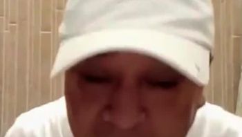 韩国暗黑KTV韩国猥琐大叔约两位漂亮妹子直播 一位娇小可人 以为成熟有韵味1#韩国#直播#KTV#熟女#身材#高跟鞋#裸舞