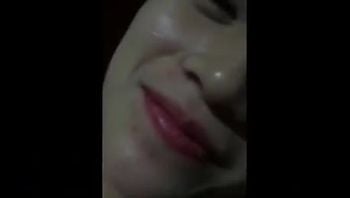 终于舔到学姐的逼了啊，好香！