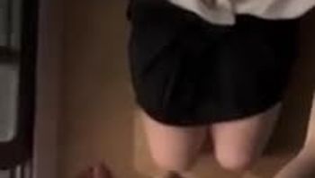 主页更新女主，校花学姐放假了，被我带回家啪啪