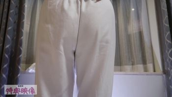无修正 あどけなさ残る纯无垢ロ ○1 8。Ｆカップ巨乳高身长173cm 短大生は学费ローン返済のため就活イン2