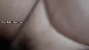 约炮40岁少妇，露脸很骚的熟女被干高潮