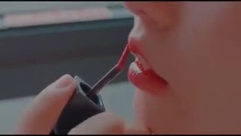 上海金融女实习生的唯美后入内射