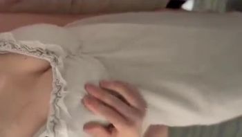每个第一次约的女生都很喜欢被口爆，汕尾女生第一次约