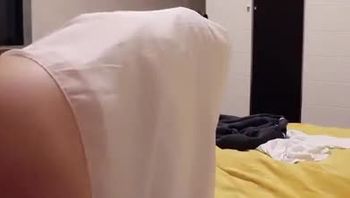 母狗邻居穿着汉服偷情 被中途回家的老公发现我