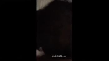 顶级骚货！你在她身上能坚持多久‛？