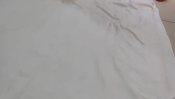 好兄弟夫妻来家里玩换妻游戏 两个媳妇轮流上床 美乳摇曳激情四射
