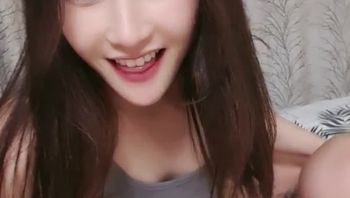 高颜值美少女超级浪荡按头深喉吊带白丝长腿女上位猛插骚逼