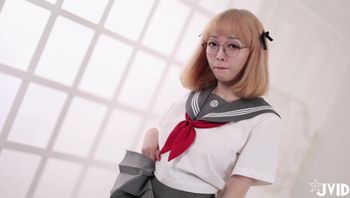 被学长发现自慰之后被玩坏 疯狂抽插 三点全露