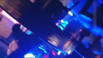 气质美女KTV玩嗨直接在包房操起来 美女边唱歌边后入猛操真爽