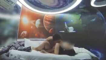 身材巨顶的短发健身小姐姐