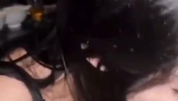 KTV刺激操女神，大四校花在厕所被我操吞精！
