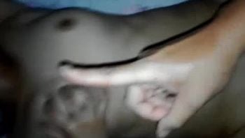 射白嫩老婆身上脸上
