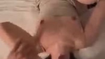 调教的一个极品母狗，粉穴无毛