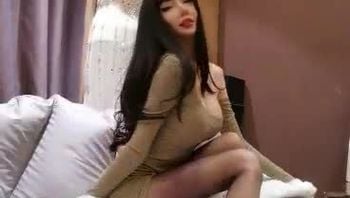 独家重磅福利王瑞儿最新喷水制服黑丝皮鞭皮衣大尺度福利 (8)
