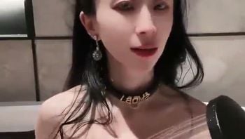 东北网红反差母狗【SM大表姐】羞辱调教喝尿吃精最新福利 【11】