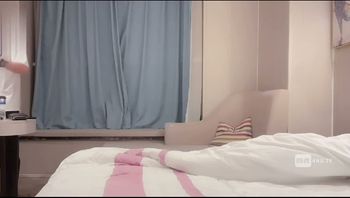 #杏吧小飞2 约炮在校清纯舞蹈生神似奶茶妹 叫声诱人