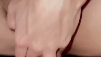 体育生鲜肉无套操蜜桃臀